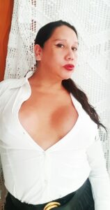 Bella transexual muy femenina y agradable