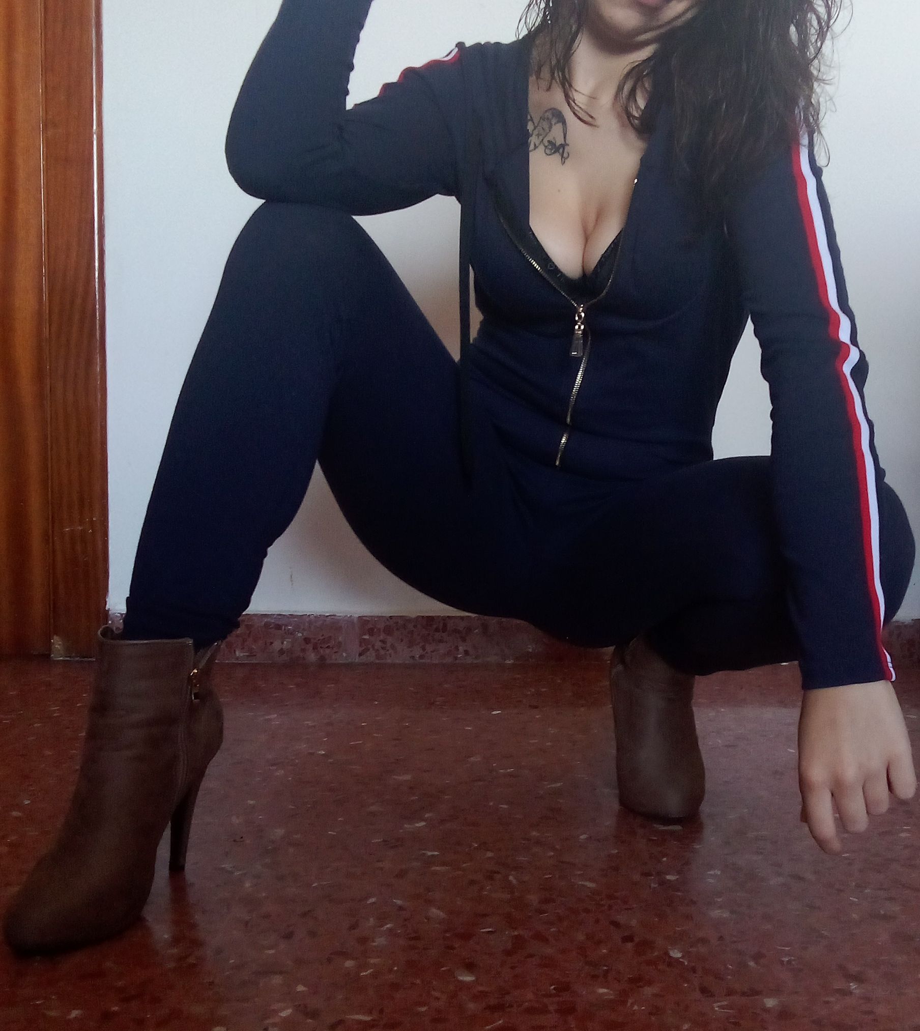 Videollamadas sola o con chico. Masturbación dura