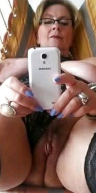 QUIERO UN GUARRO PARA FOLLAR