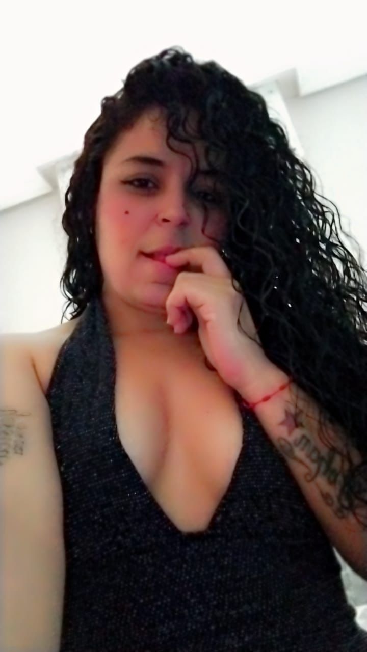 VALENTINA Y ANGIE, DIOSAS RECIEN LLEGADAS DE COLOMBIA