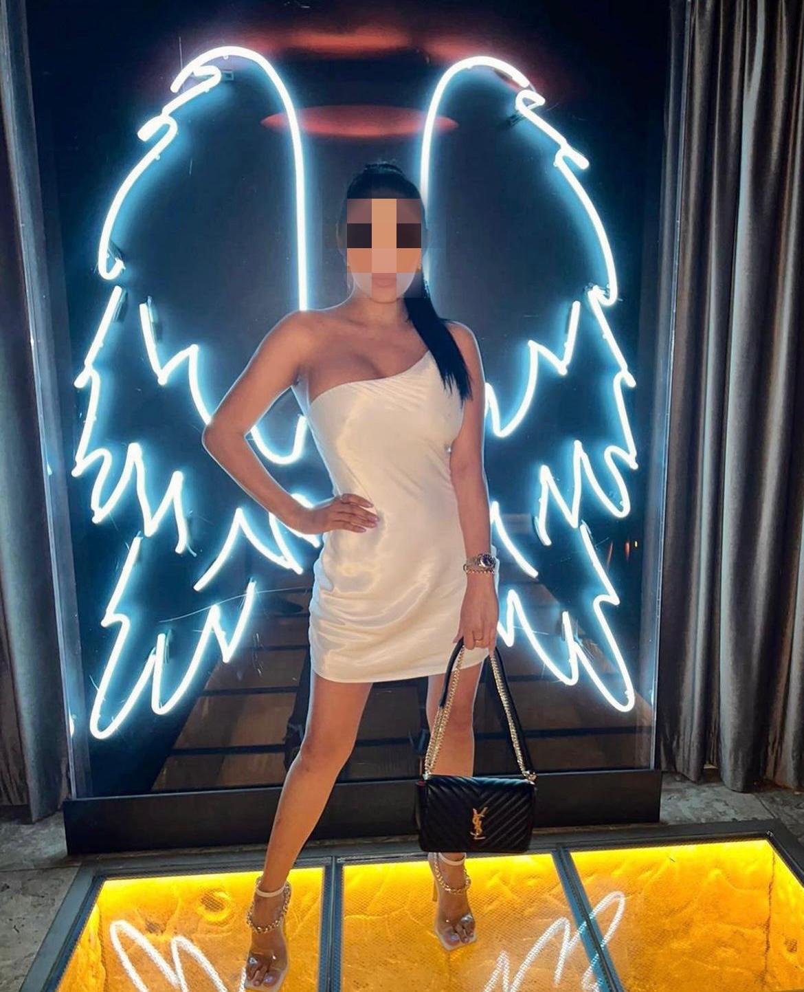 Angela, chica latina muy guapa en Gijón