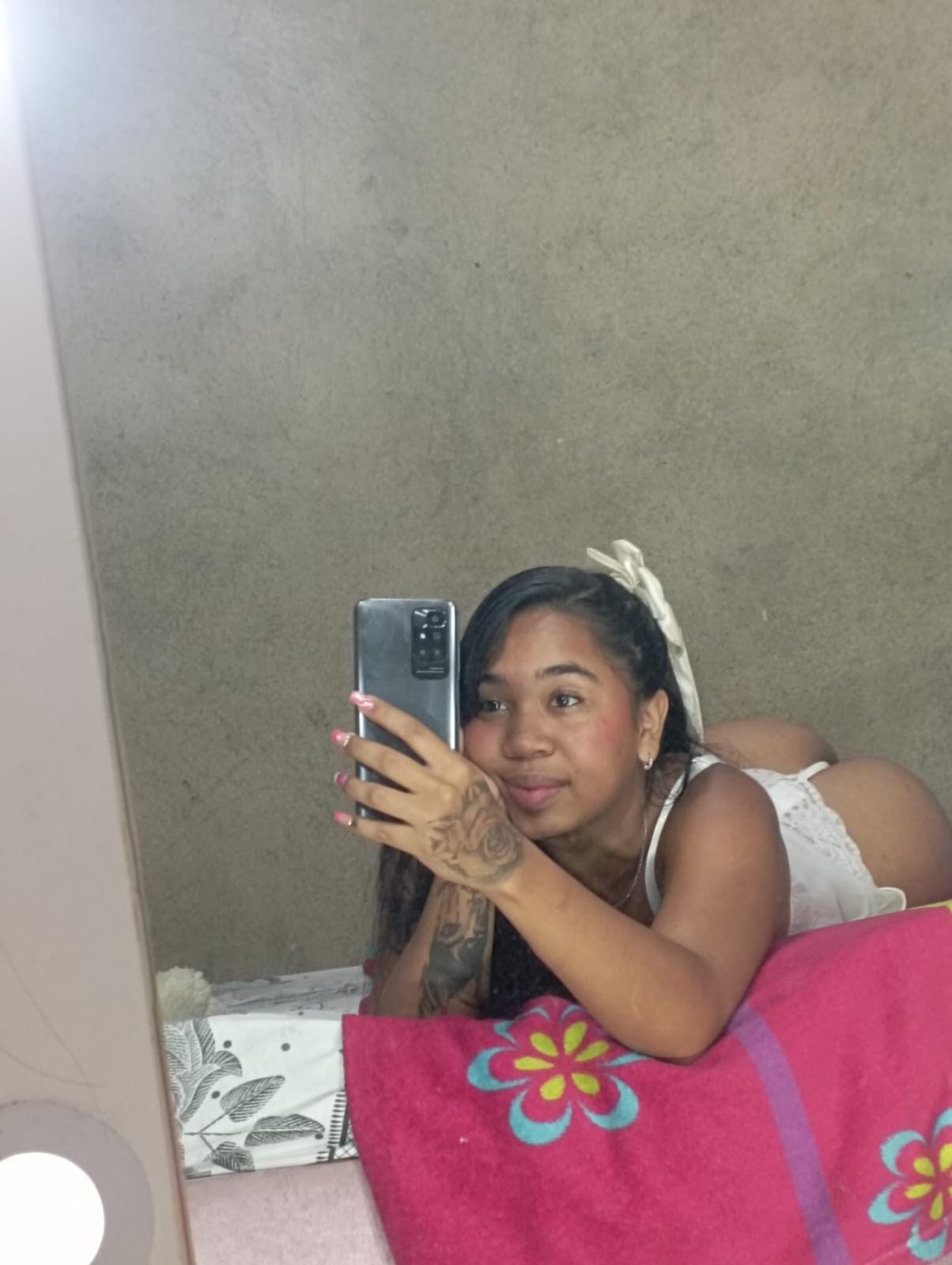 chica dulce latina recién llegada! hago de todo!salidas 24h