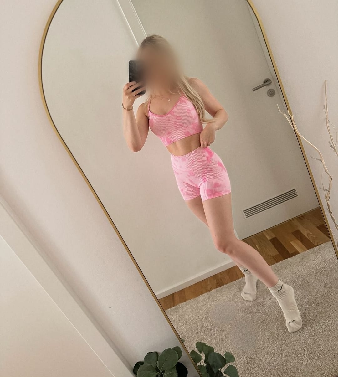 CALIENTE PARA TI TE ESTOY ESPERANDO CON ANSIAS