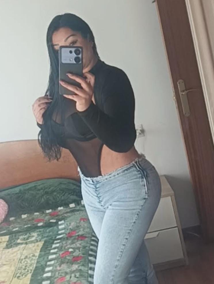 NOVEDAD IBIZA! LATINA GUAPA Y SENSUAL