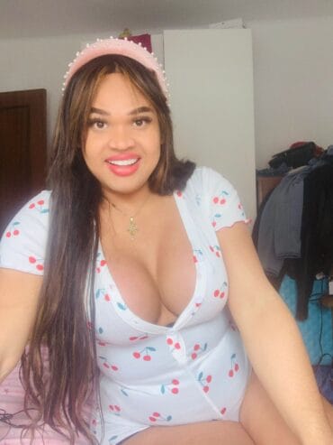 PRECIOSA JOVENCITA TRANS MUY FEMENINA Y MORBOSA