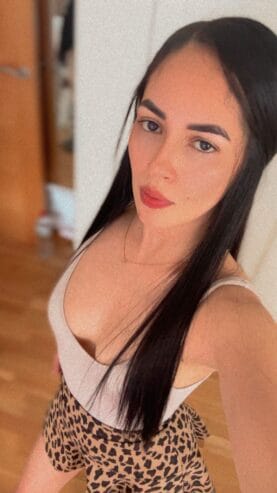 NOVEDAD EN PONTEVEDRA! LATINA GUAPÍSIMA Y CARIÑOSA