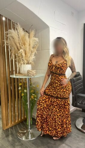 STEPHANY UNA ATRACTIVA VENEZOLANA RUBIA CARIÑOSA