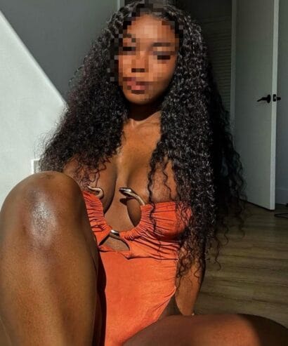 VANESSA COLOMBIANA DE LUJO ESPECTACULAR MORENA