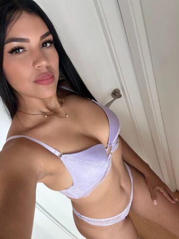 CAMILA PRO PRIMERA VEZ EN MARBELLA TOTAL ENTREGA