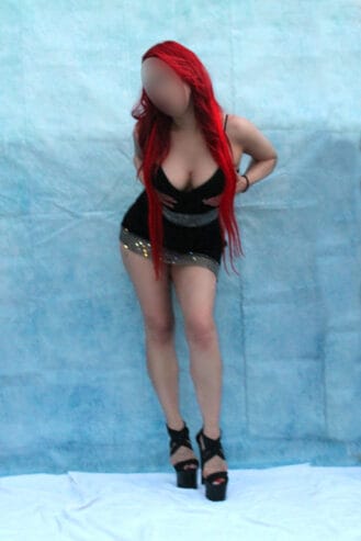 Lara, una autentica masajista española de lo más.