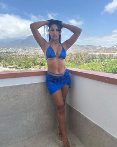 ANDREA BELLA DIOSA LATINA EN PUERTO DEL ROSARIO