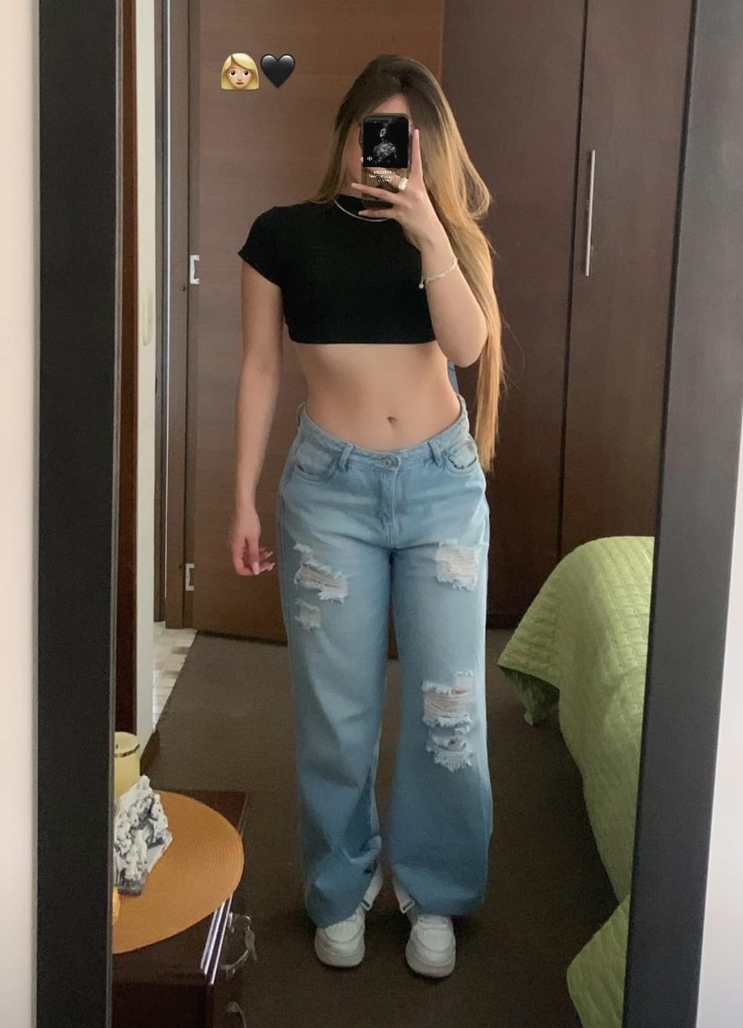 Lencería húmeda y placer remoto videollamada guarr