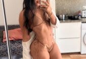 KARLA ATRACTIVA COLOMBIANA RECIEN LLEGADA
