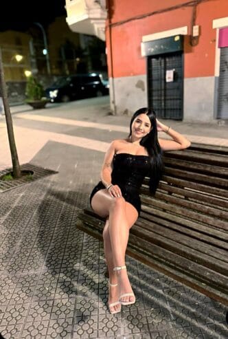 HELLEN RECIEN LLEGADA A SALAMANCA ATRACTIVA