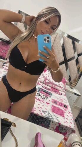 DIANA LATINA RUBIA, MUY ATRACTIVA Y ADICTIVA