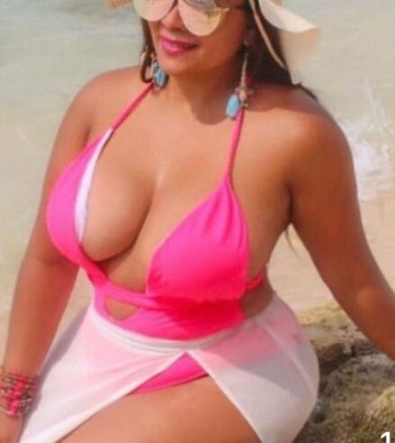 LATINA COMPLETA EN SALOU! 24H! ATREVIDA Y HOT