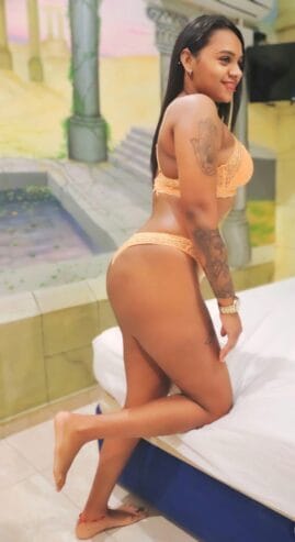 LATINA CARIÑOSA Y SENSUAL EN PONTEVEDRA! 24h