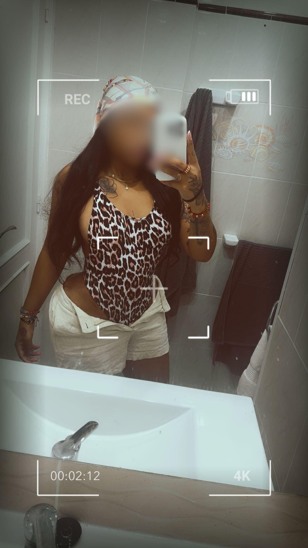 LATINA MELOSA Y CARIÑOSA EN ELCHE! 24H!