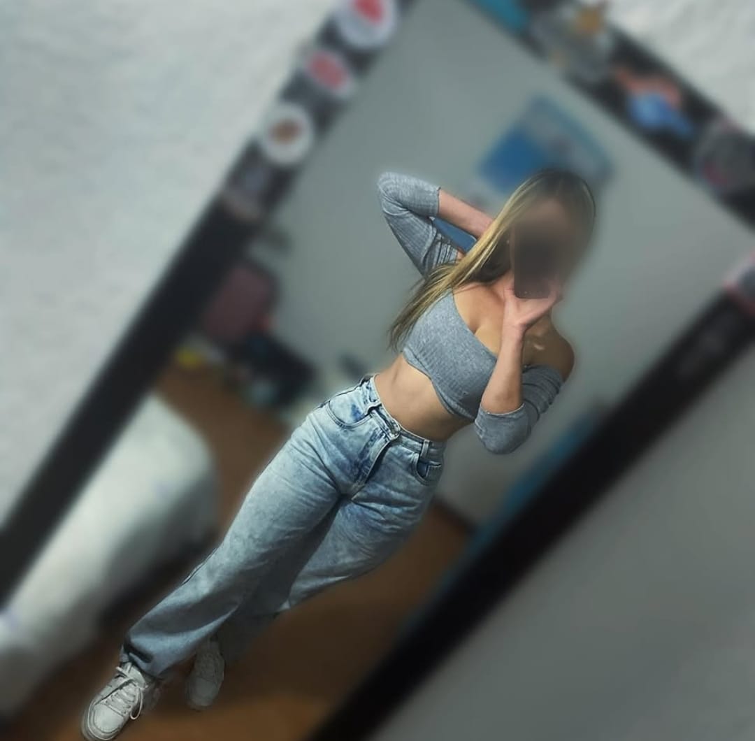 La jefa caliente que te usa como quiere”