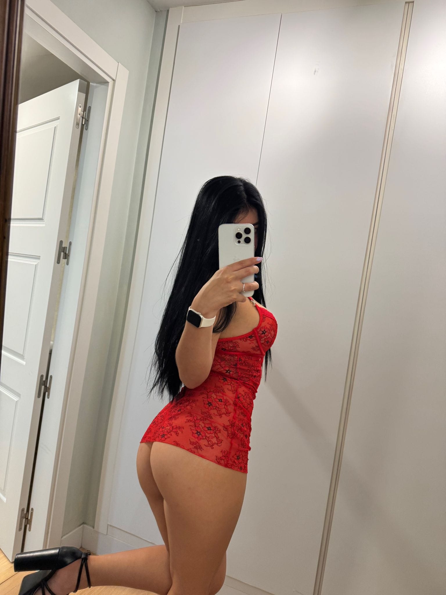 JOVENCITA GUAPA Y CON CUERPO TOP DISPUESTA A COMPLACERTE!!
