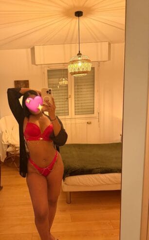 LATINA  SENSUAL ARDIENTE MUY DISPUESTA CENTRO MADRID