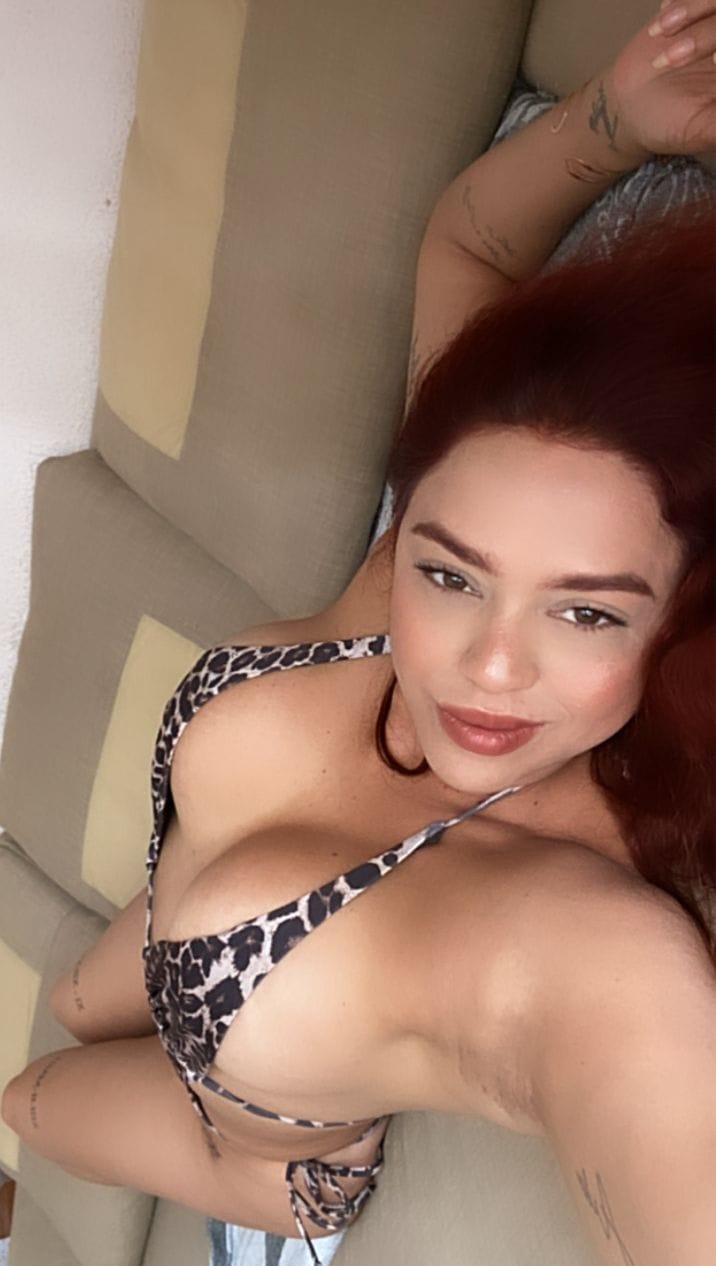 PRECIOSA PELIRROJA SOLO PARA TI NO TARDES