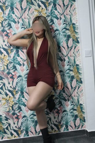 Una masajista muy pibón, Aitana, 24H