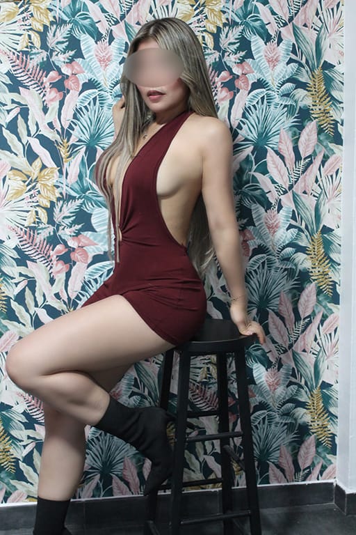 Una masajista muy pibón, Aitana, 24H