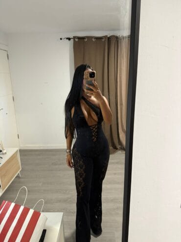 Latina bella y sensual dispuesta a cumplir tus fantasías
