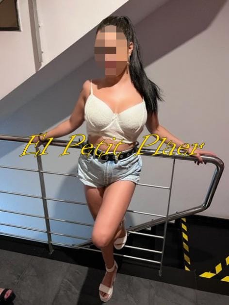 Chicas preciosas en Canovelles