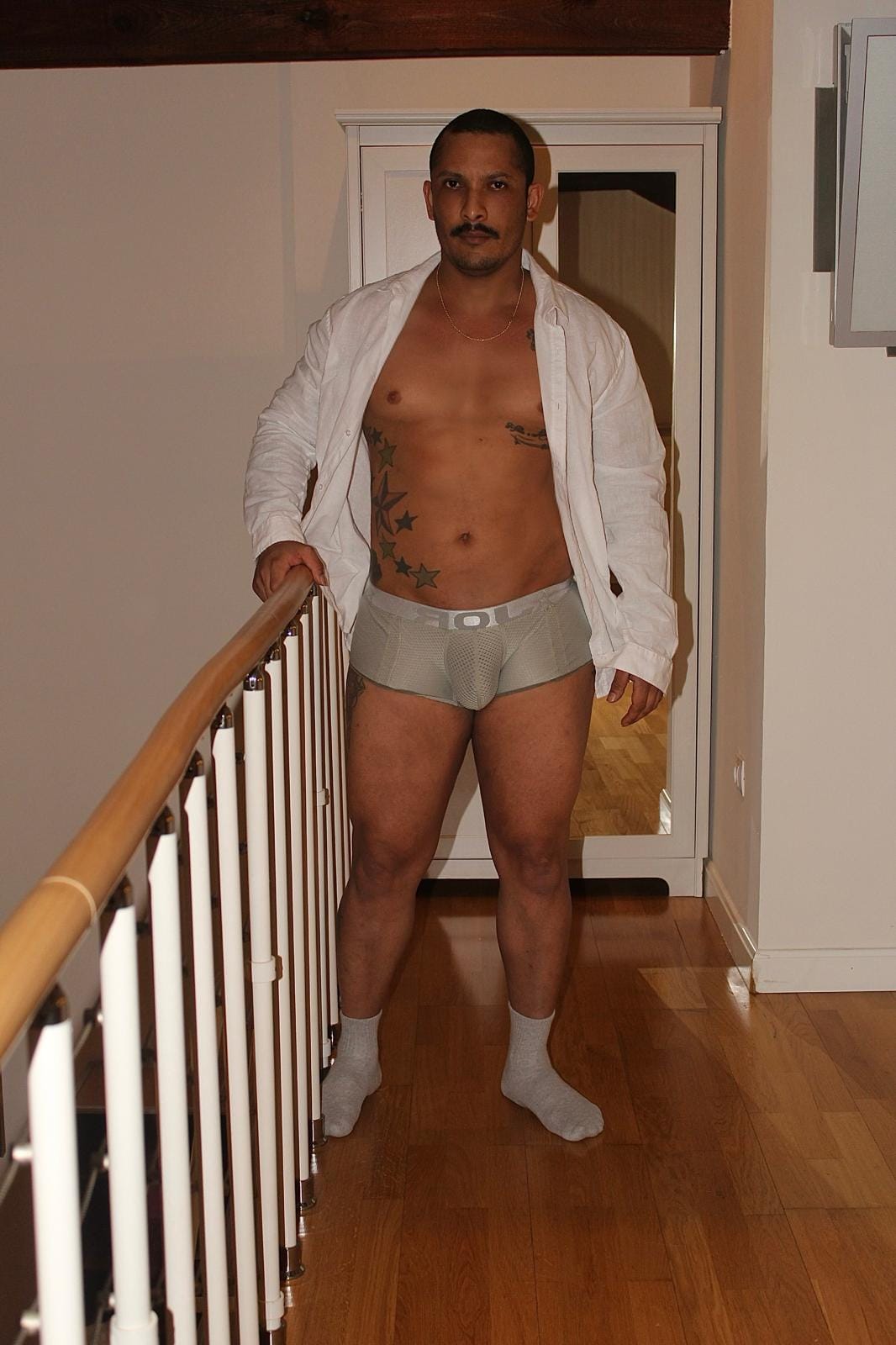 Kevin masajista profesional con sitio