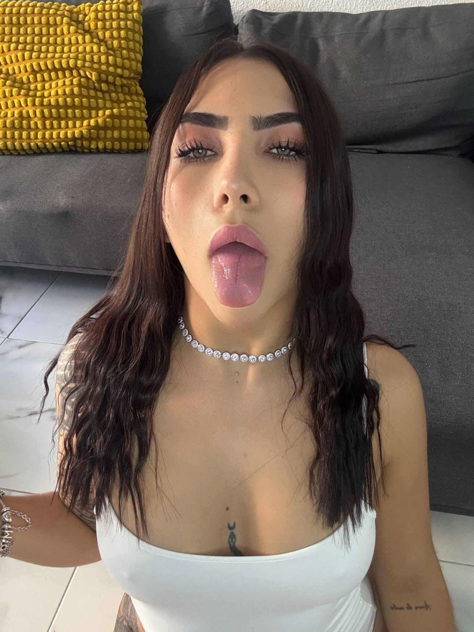 DISPUESTA A PASARLO BIEN 🔥 EMMA EN TORREMOLINOS