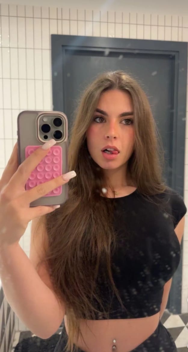 Estoy disponible para un encuentro sexual discreto