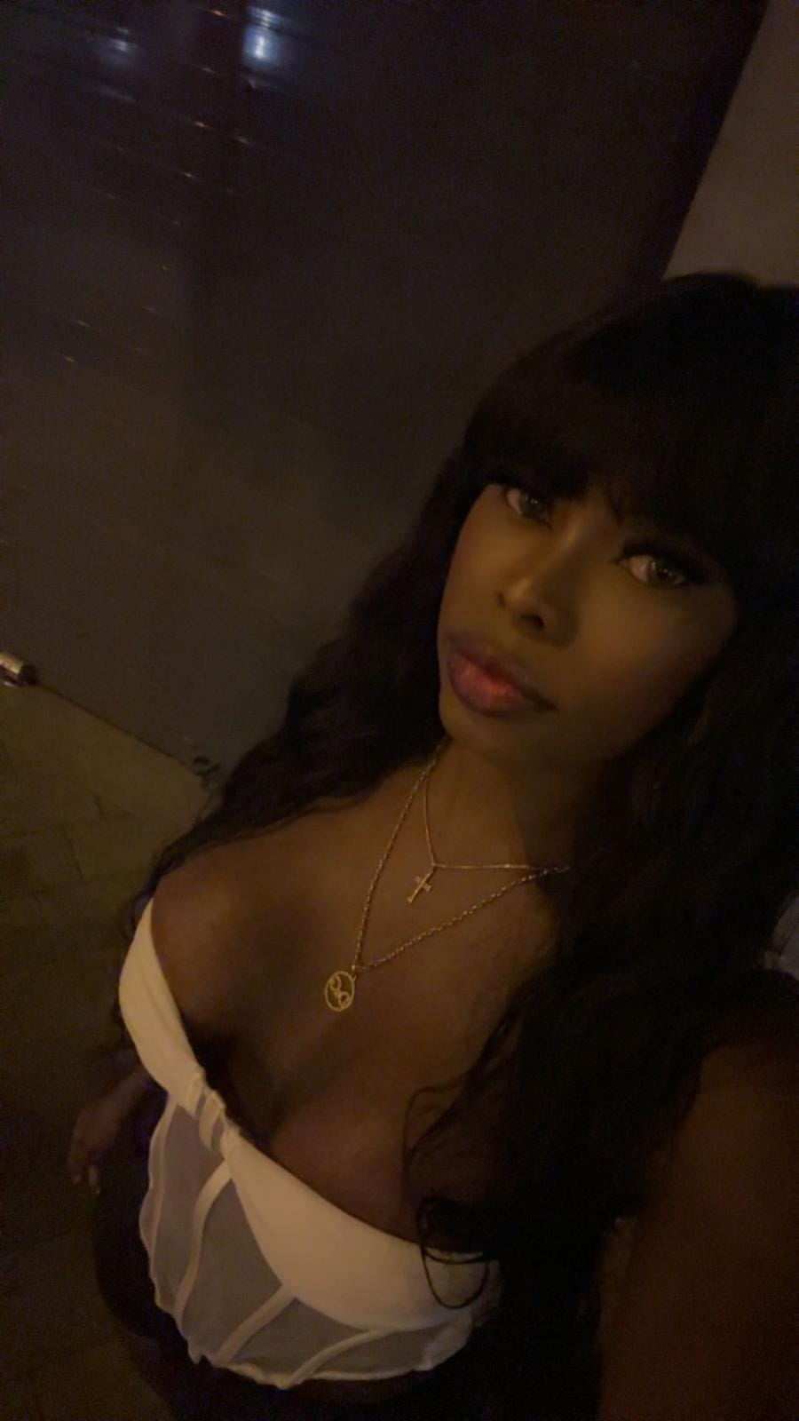 TRANS LATINA CARIÑOSA Y COMPLACIENTE EN JEREZ