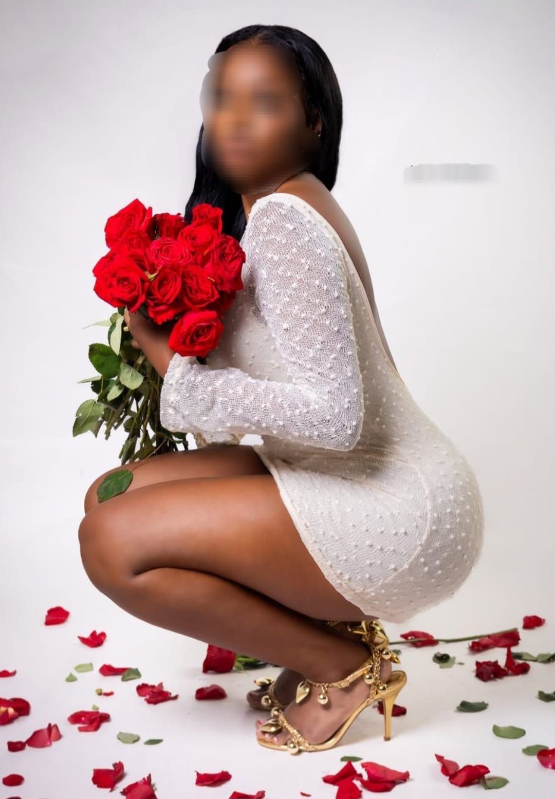 JOVENCITA LATINA NUEVA EN LAS PALMAS! 24H ZONA SCHAMANN