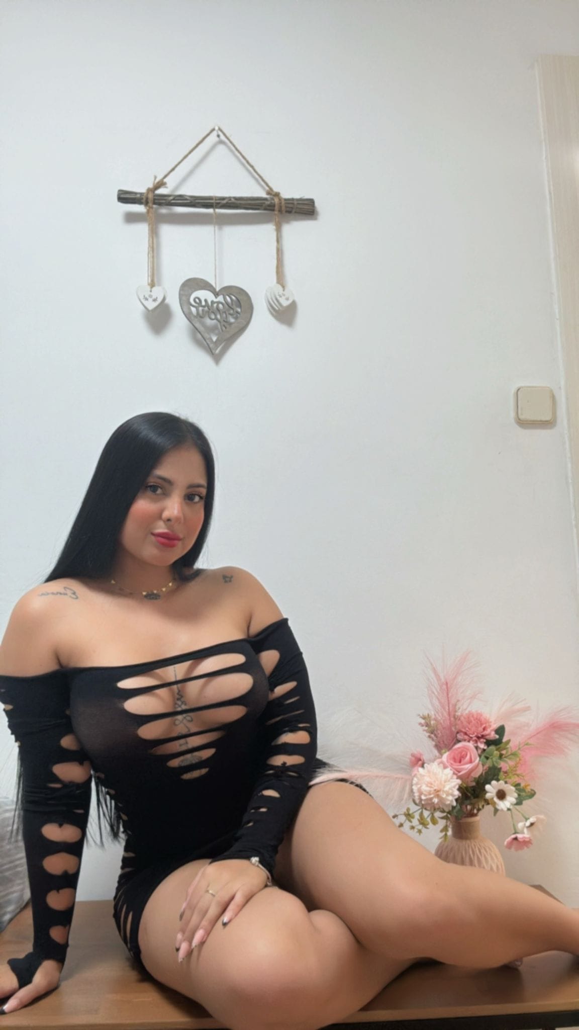 ISABELLA DISPUESTA A DEJARTE MUY RELAJADO