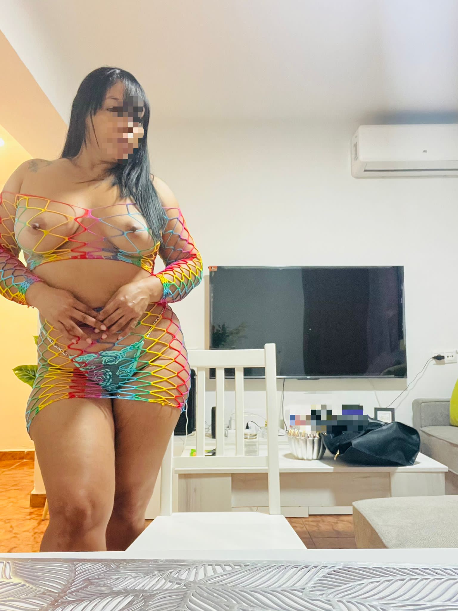 NOVEDAD! LATINA INDEPENDIENTE COMPLETA 24H