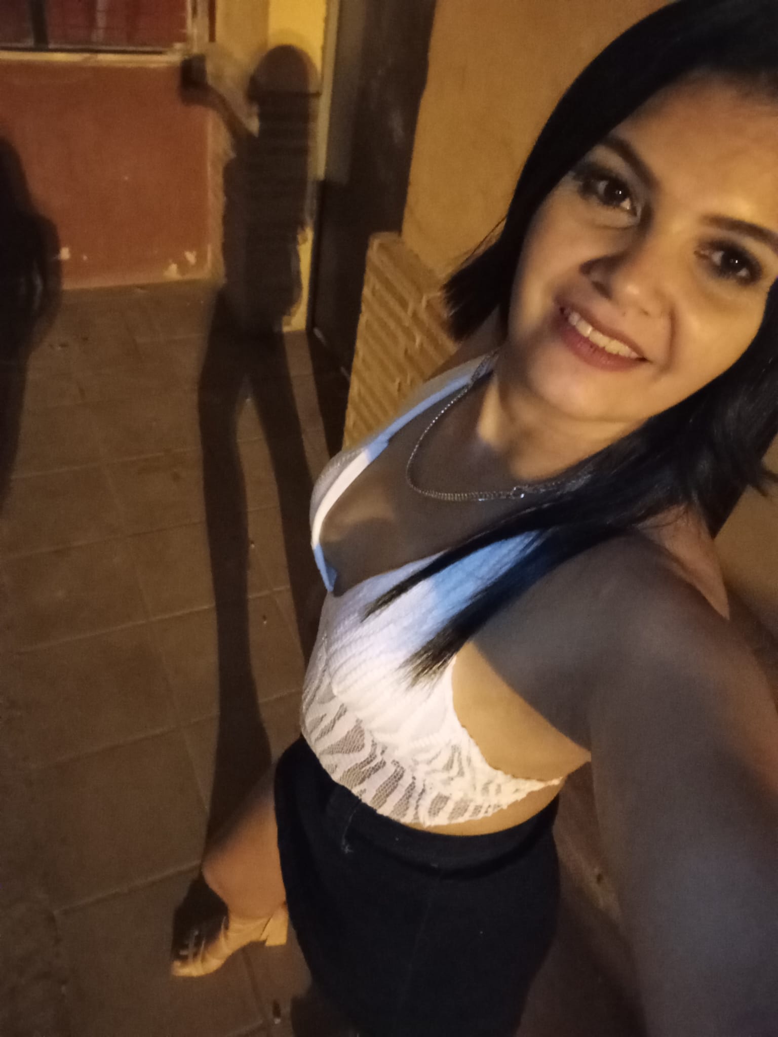 LATINA JOVENCITA NUEVA EN VALENCIA 24H