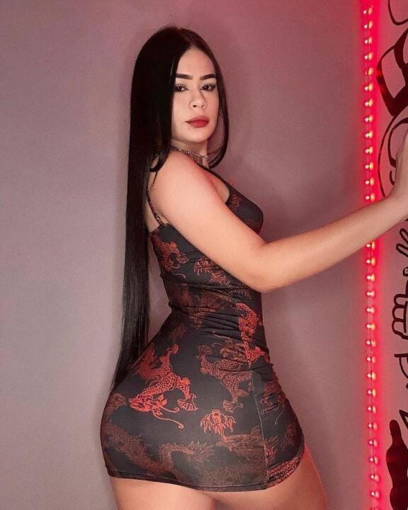 Fuego, piel y placer… ¿Vienes o miras?