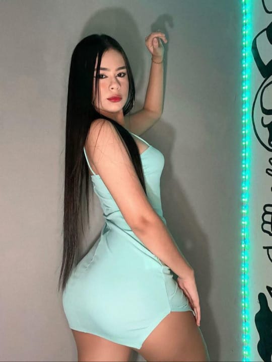 Fuego, piel y placer… ¿Vienes o miras?