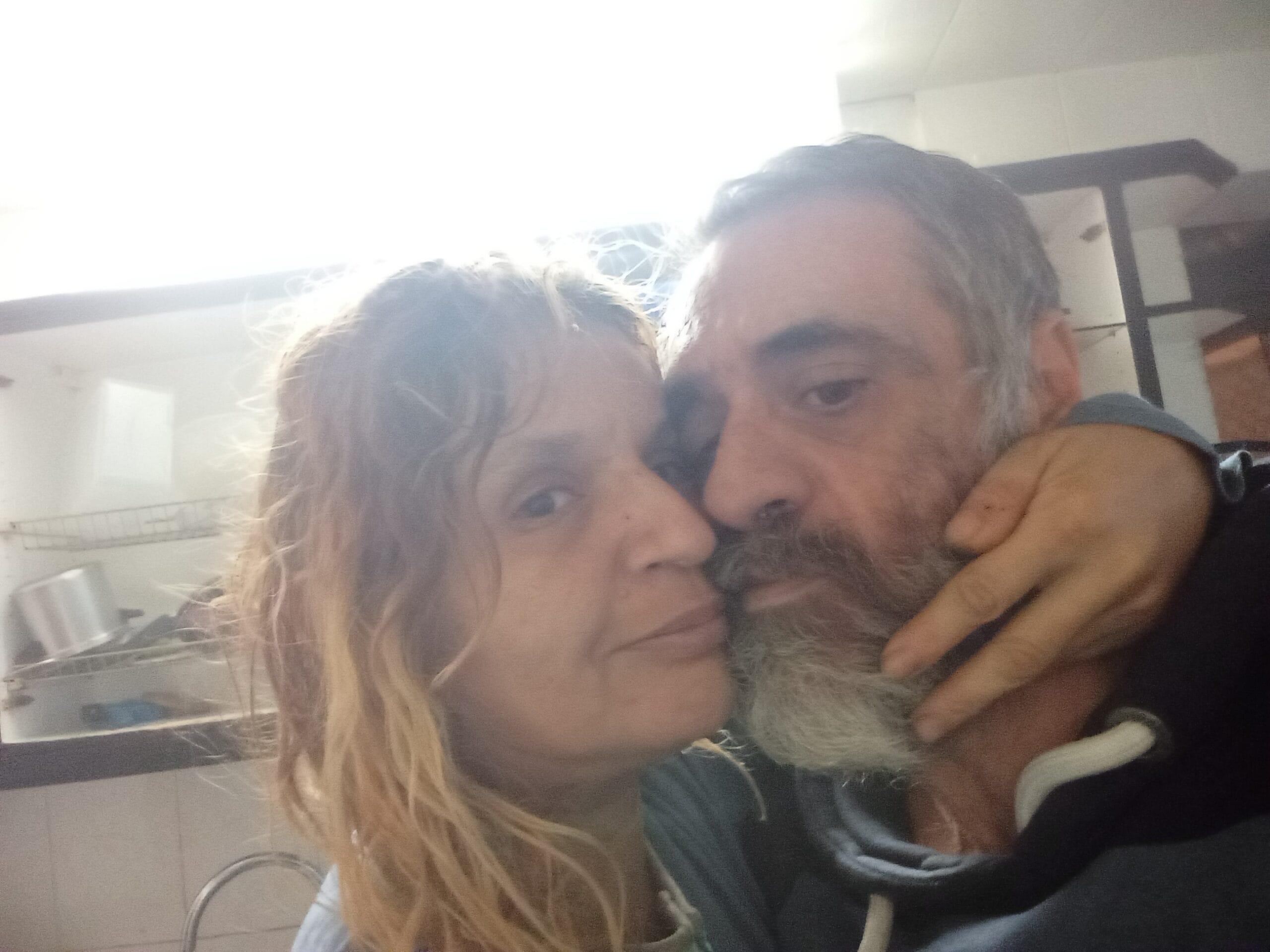Pareja liberal super fiestera nueva