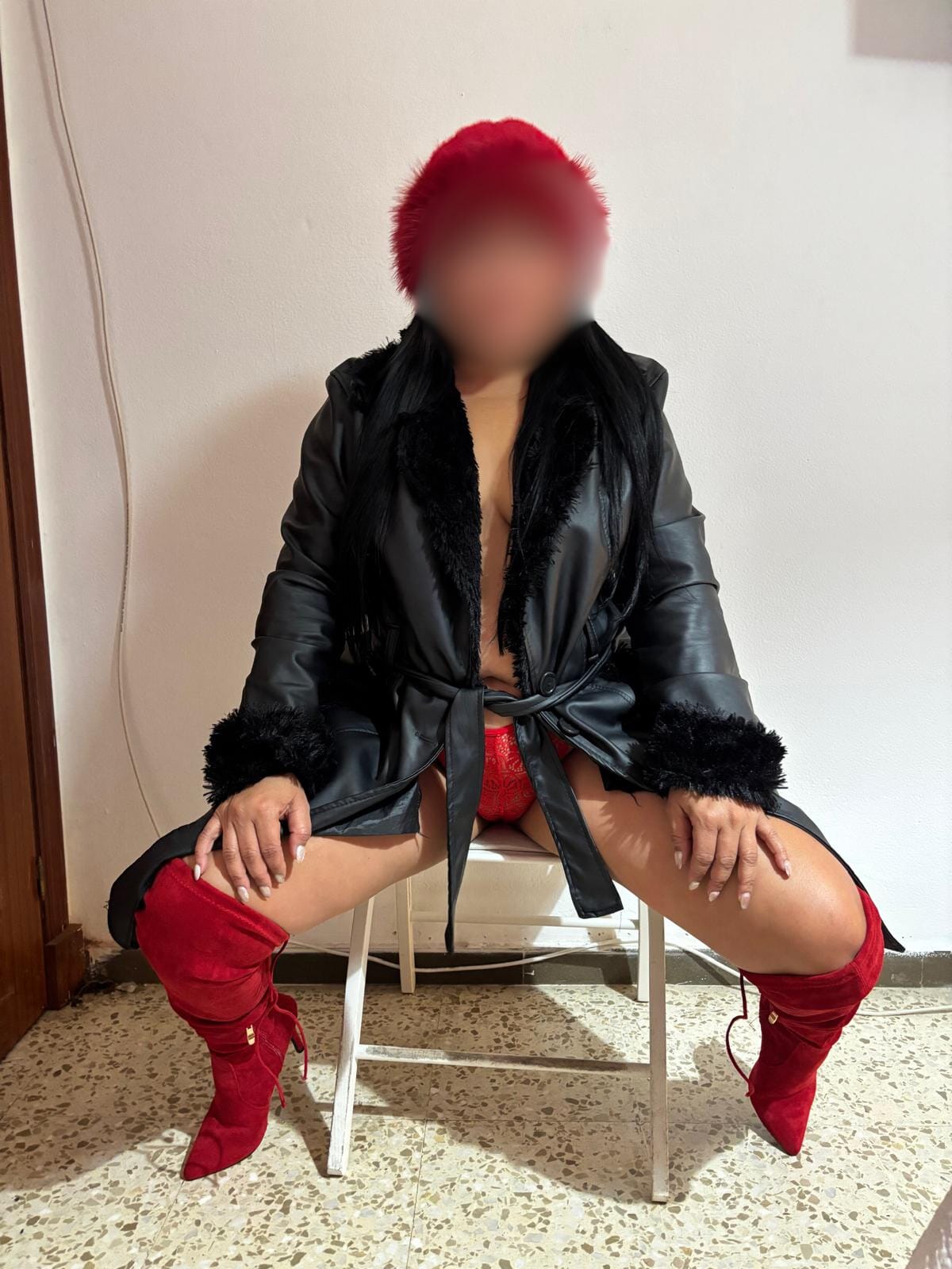 ardiente venezolana complaciente NOVEDAD Puerto santa maria