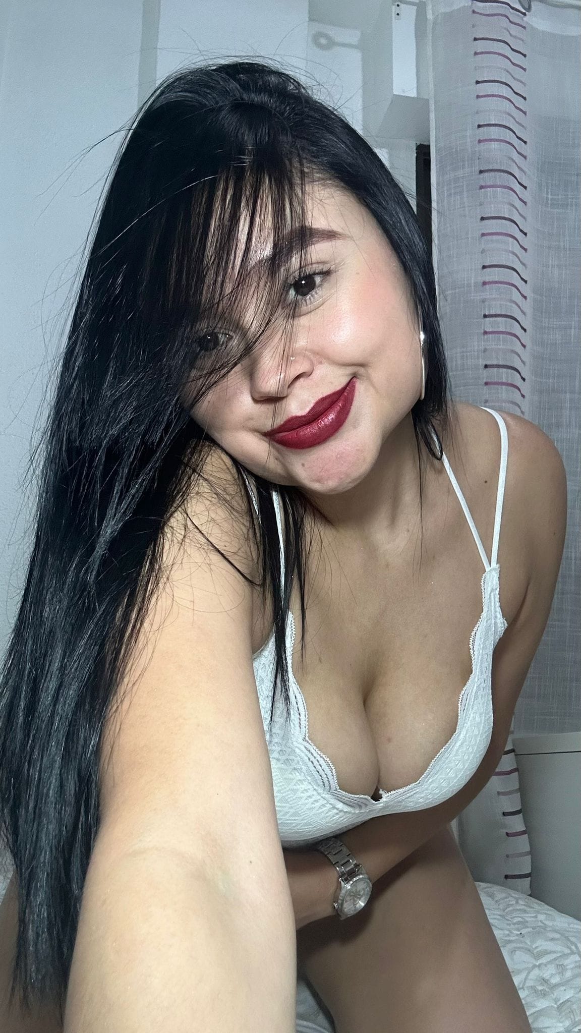 ARDIENTE JOVENCITA LATINA EN YECLA! 24H