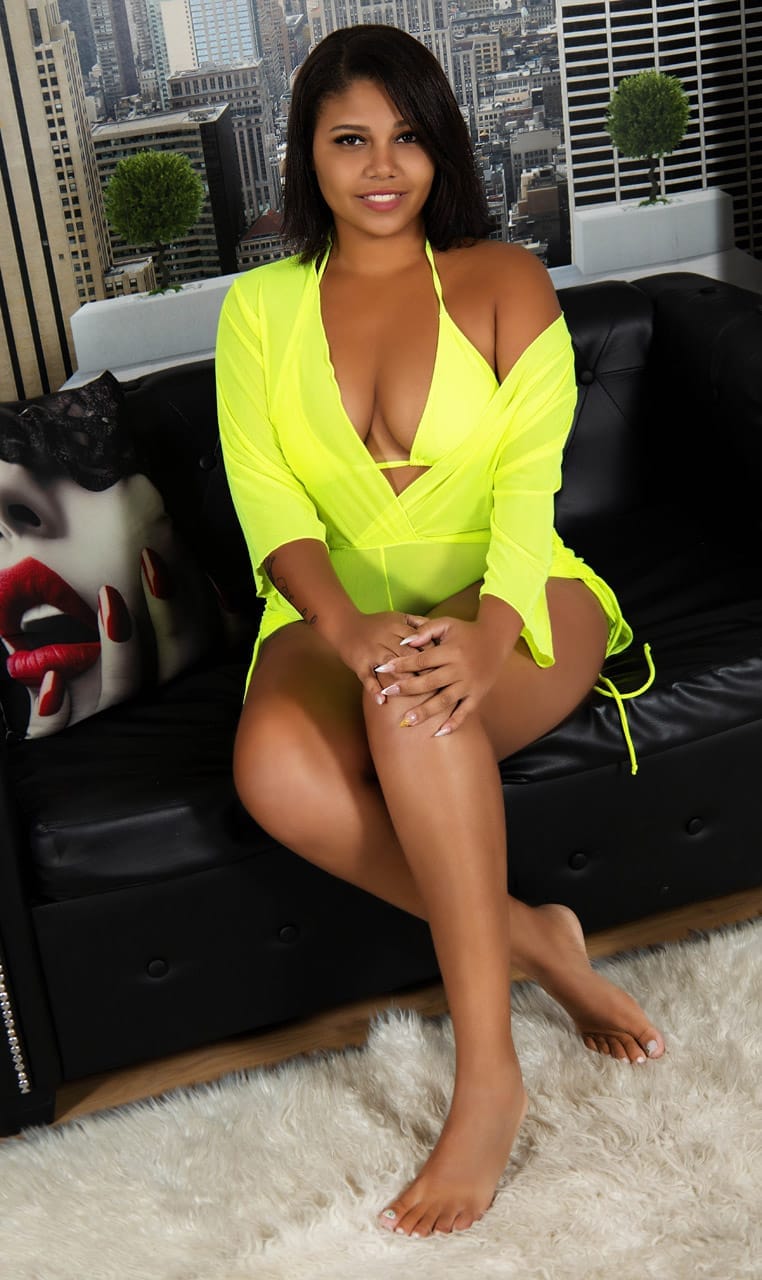 NOVEDAD EN VILLAGARCIA DE AROUSA! BRASILEÑA CARIÑOSA