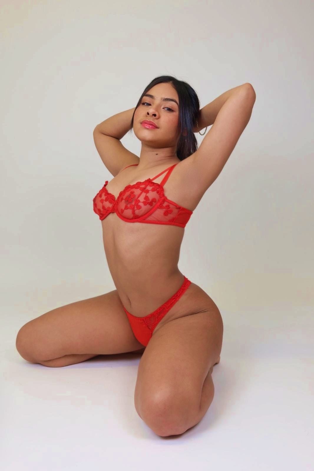 SEDUCTORA Y ATREVIDA CAMILA