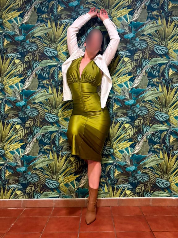 Alba, una masajista y un encanto. 24H