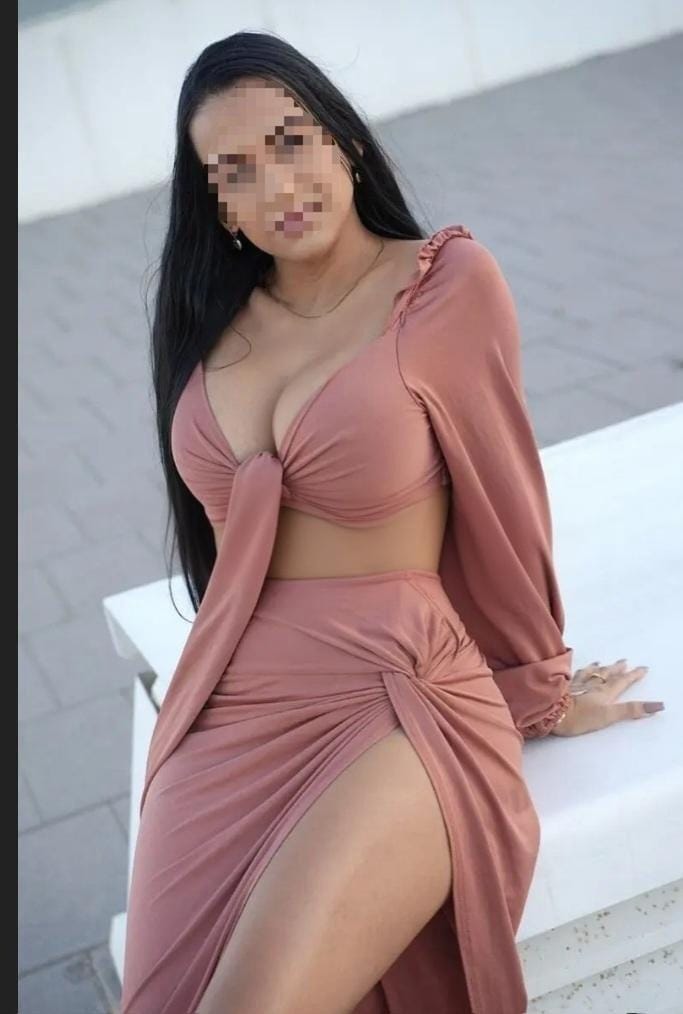 SOFIA ATREVIDA 🔥 EN FUENCARRAL, MADRID DISPUESTA