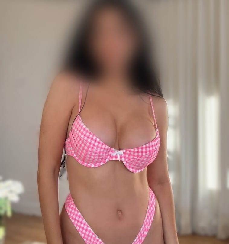 SOFIA ATREVIDA 💦 EN LA ZENIA ORIHUELA COSTA