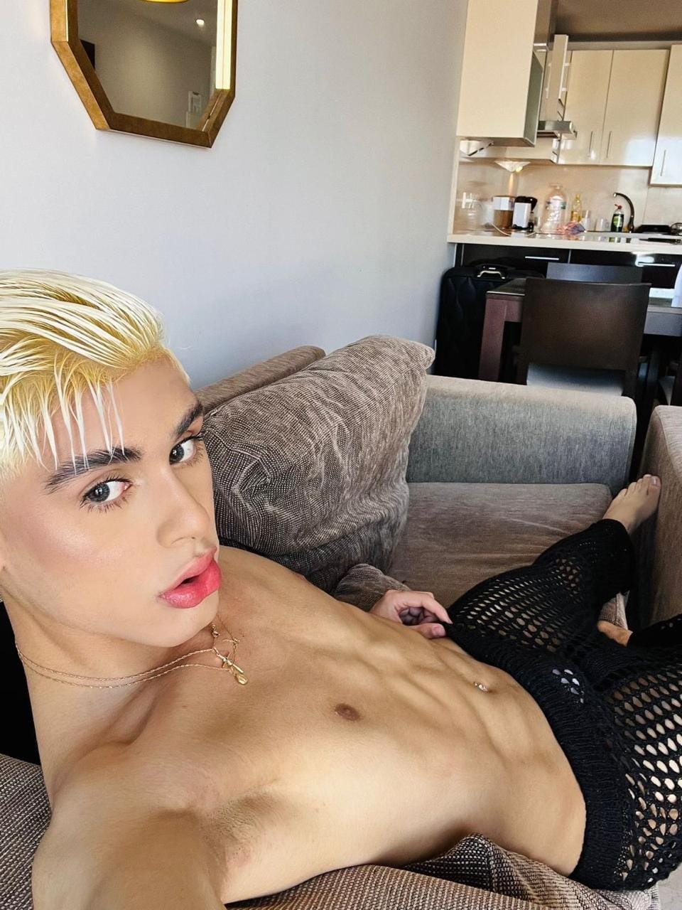 LATINO COMPLETO NUEVO EN SANTA CRUZ DE TENERIFE!