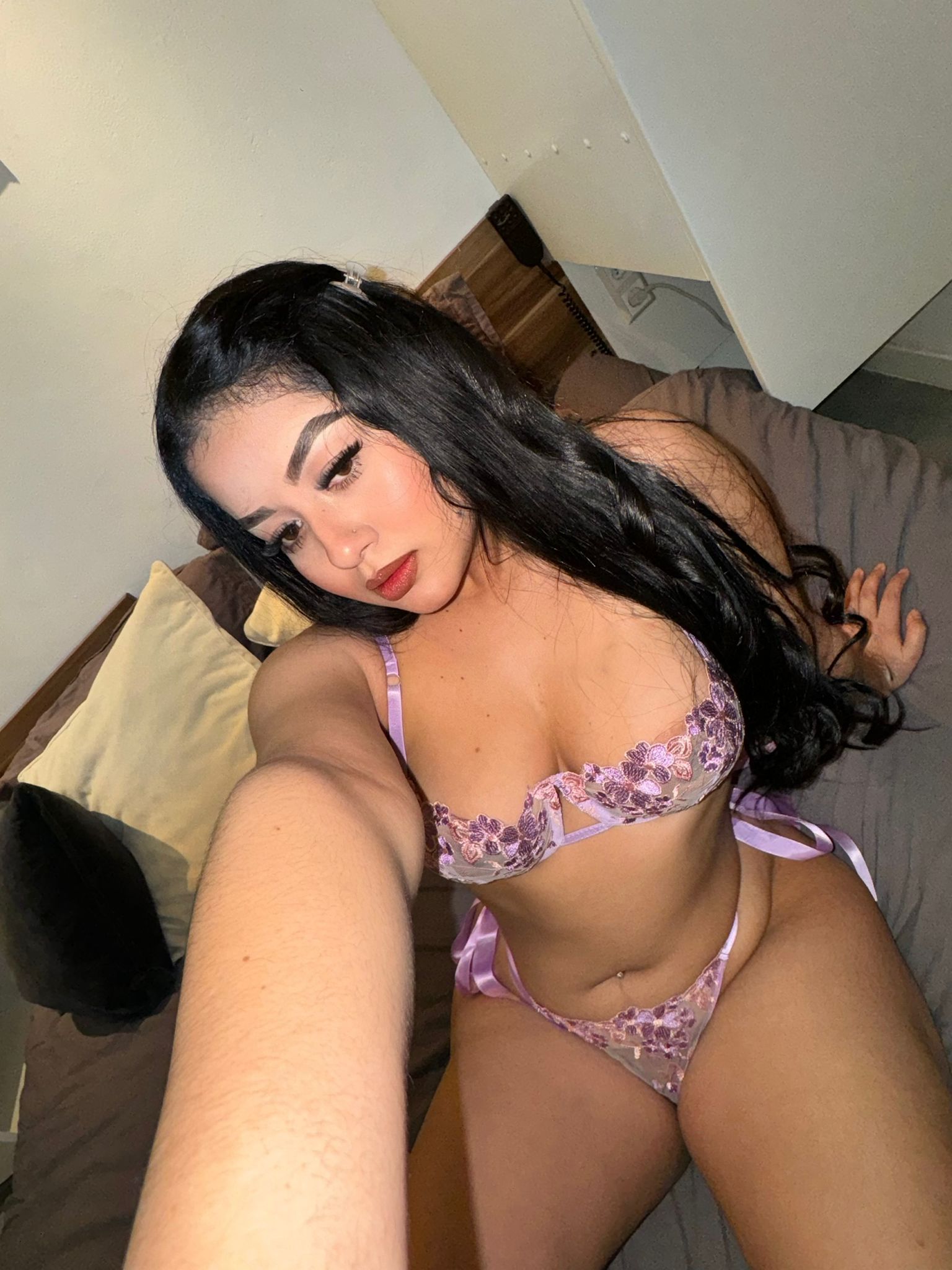 PAMELA PASIONAL Y JUGUETONA NOVEDAD EN MADRID !!!